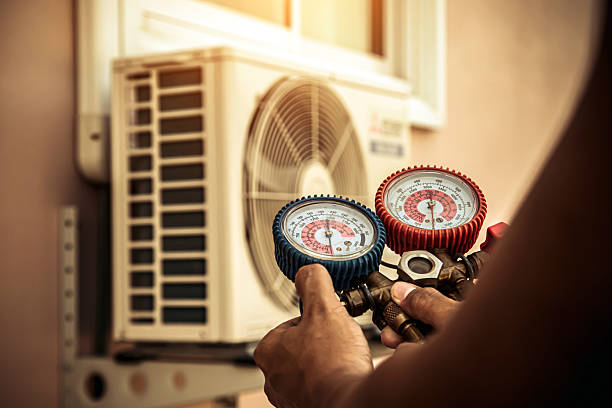 Professional Ac Installation technician working in Belfair, WA